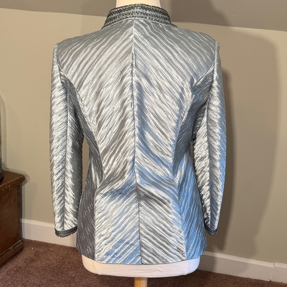 Vintage Ashro Shimmering Ice Blue and Silver Blazer With Beautiful Beading - Picture 3 of 12
